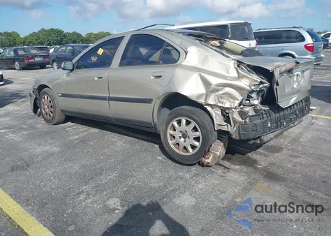 2002 Volvo S60 2.4 z USA, uszkodzony, nr VIN YV1RS61RX22092835